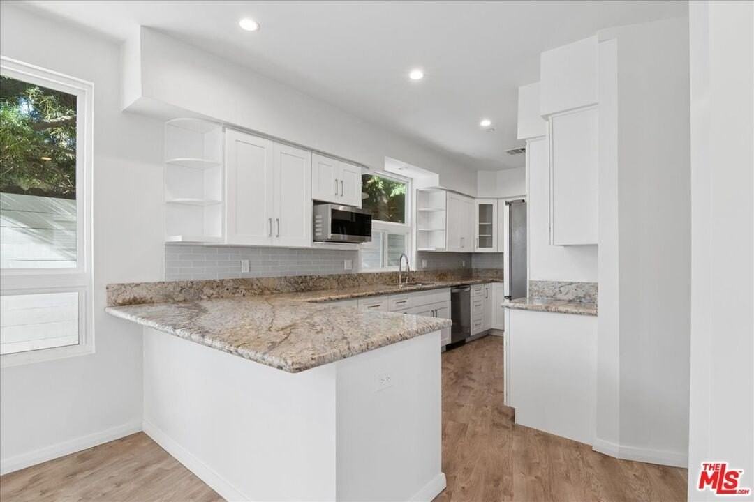 4238 Jasmine Ave - Photo 7 of 24