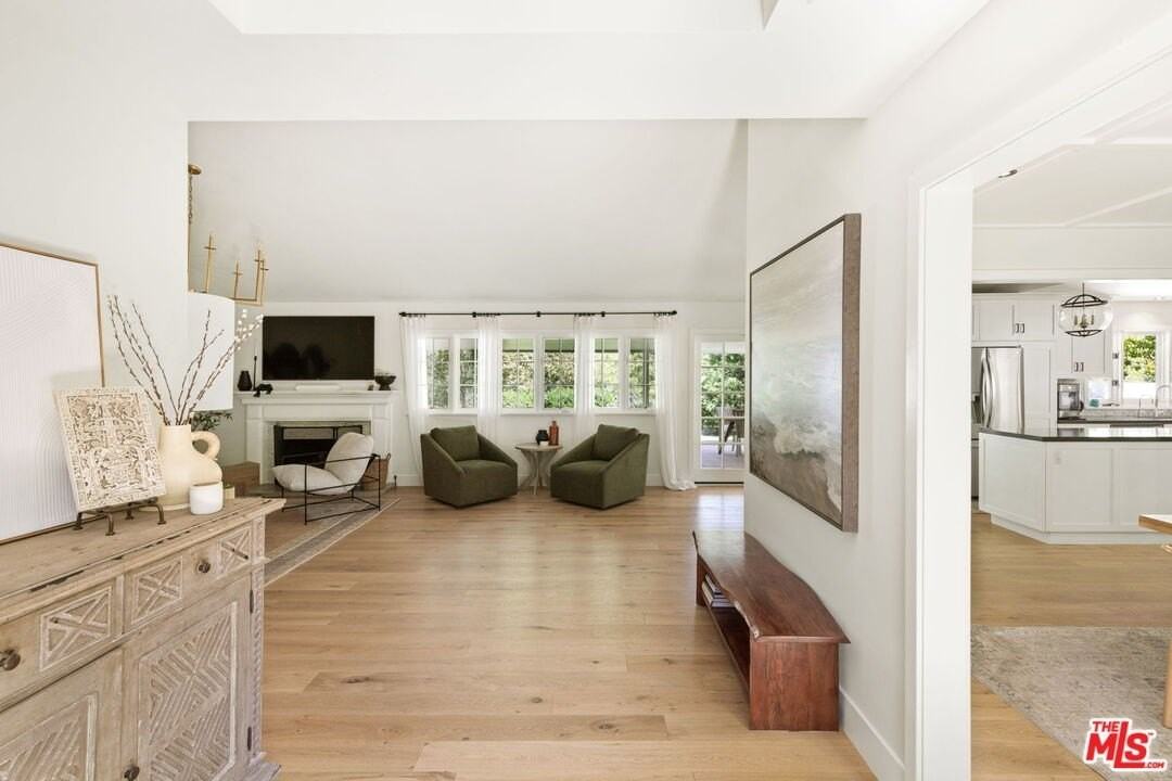 3206 Canyon Lake Dr - Photo 3 of 27