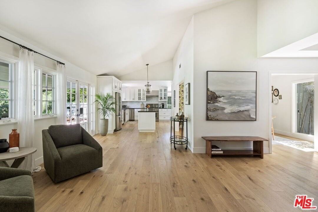 3206 Canyon Lake Dr - Photo 5 of 27