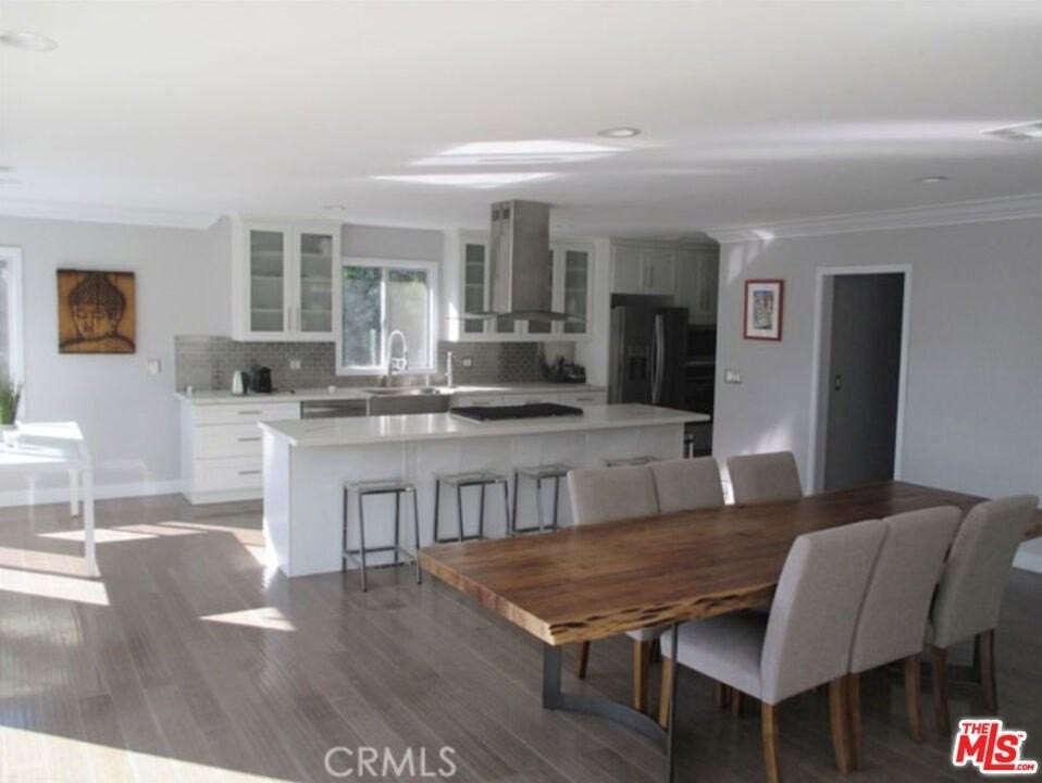 6008 S Chariton Ave - Photo 2 of 7