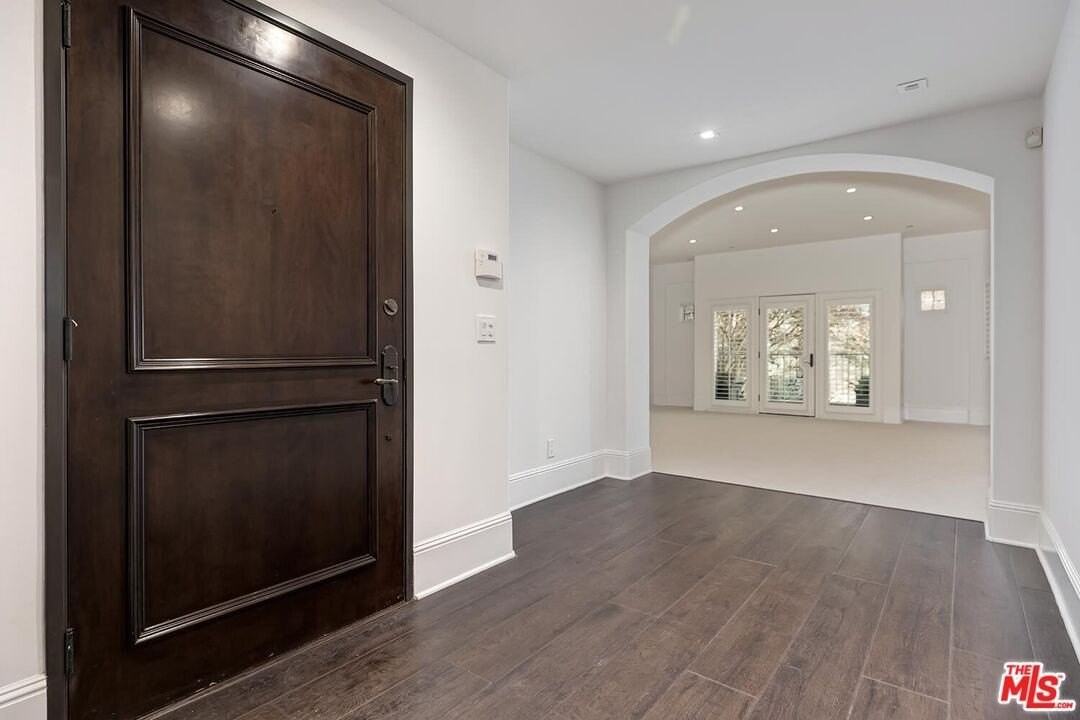 133 S Spalding Dr Unit 201 - Photo 3 of 21