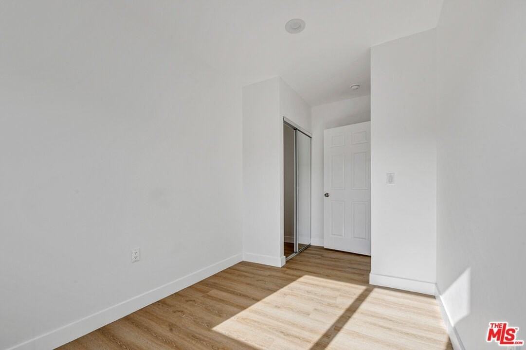 220 E Vernon Ave Unit 1/4 - Photo 6 of 12