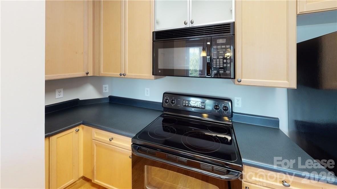 1101 W 1st St #419 - Photo 3 of 22