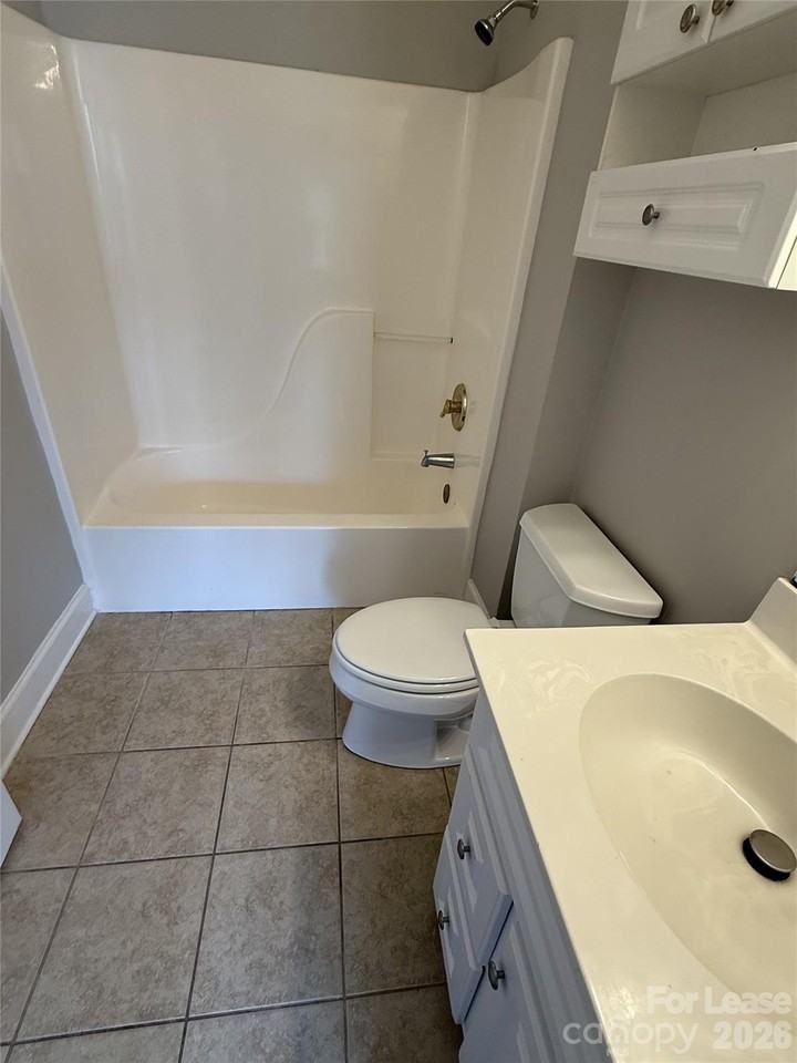 9020 Meadow Vista Rd - Photo 7 of 9