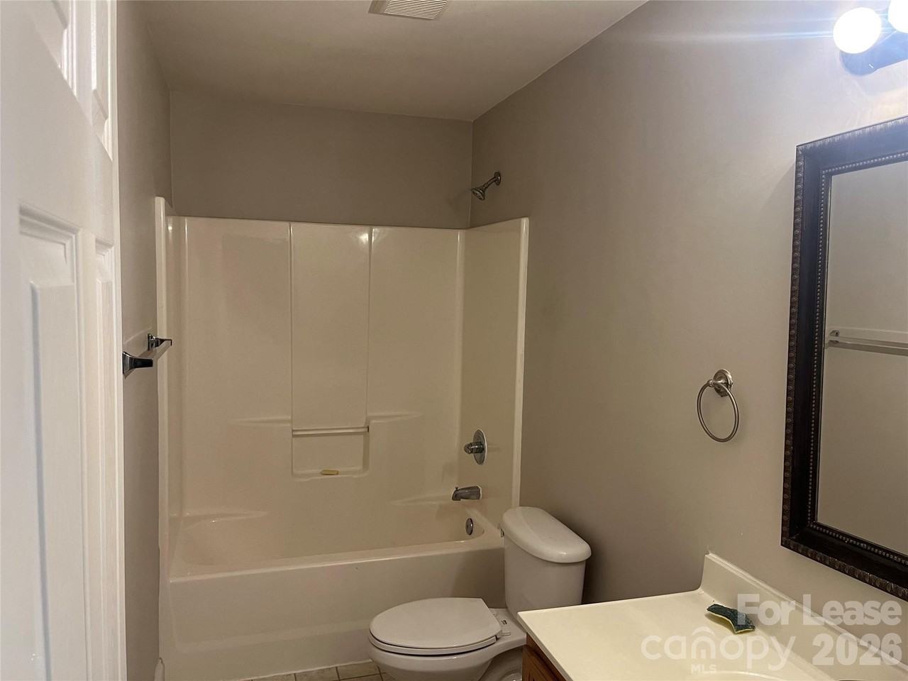 1923 Crestmont Ave - Photo 7 of 12