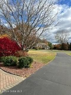 209 Samuel Ct - Photo 5 of 50