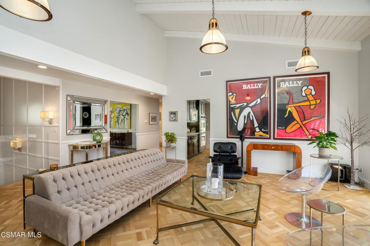 5420 Indian Trail Ct - Photo 6 of 50