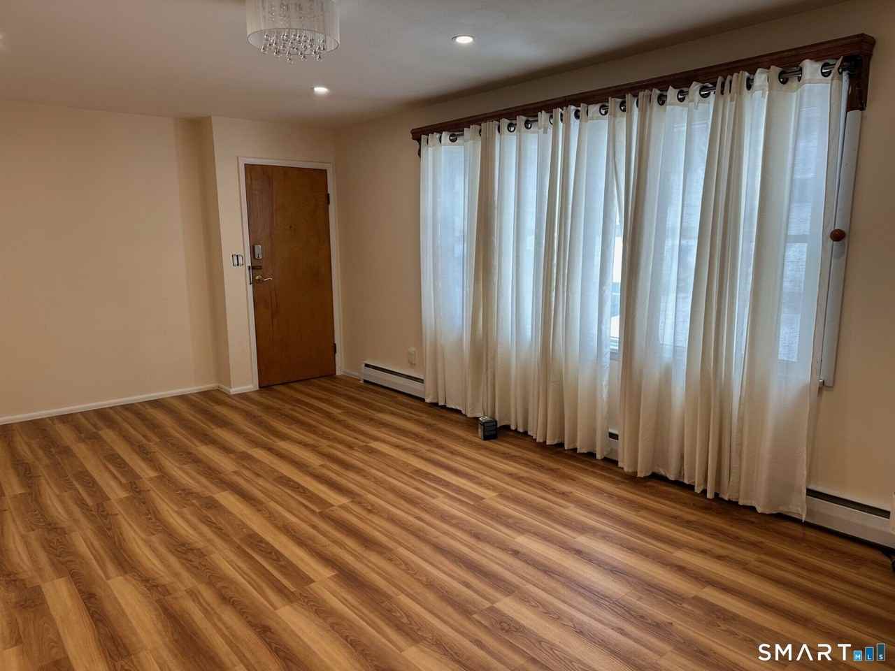 287 East Rd - Photo 3 of 17