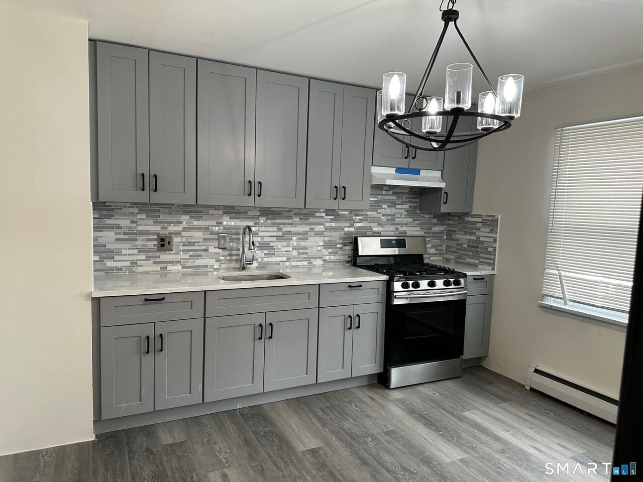 287 East Rd - Photo 5 of 17