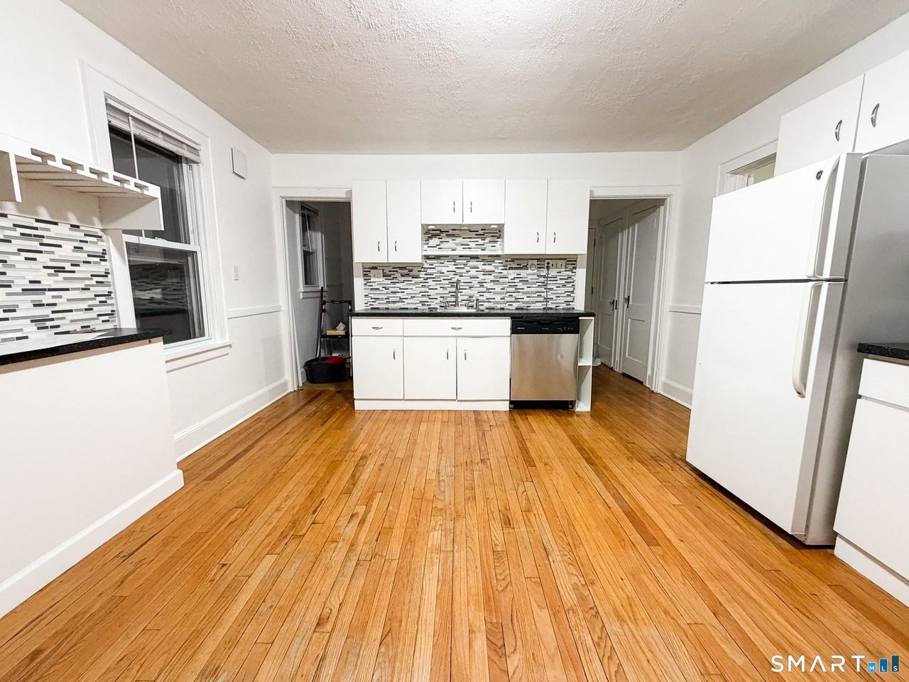 23 Wiklund Ave - Photo 4 of 15