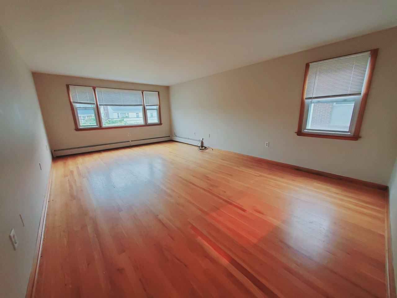 36 Burwood Ave #2 - Photo 2 of 6