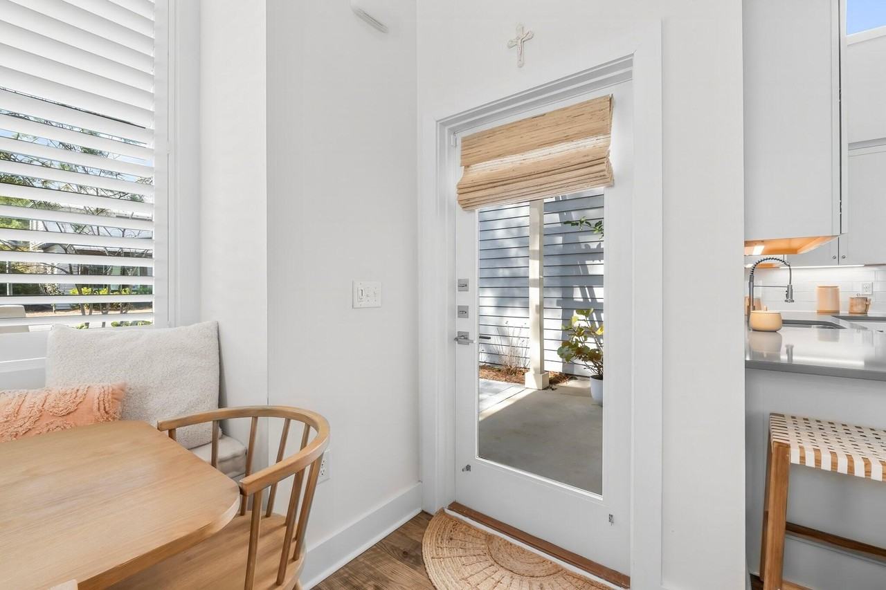 56 Edens Landing Cir - Photo 4 of 36