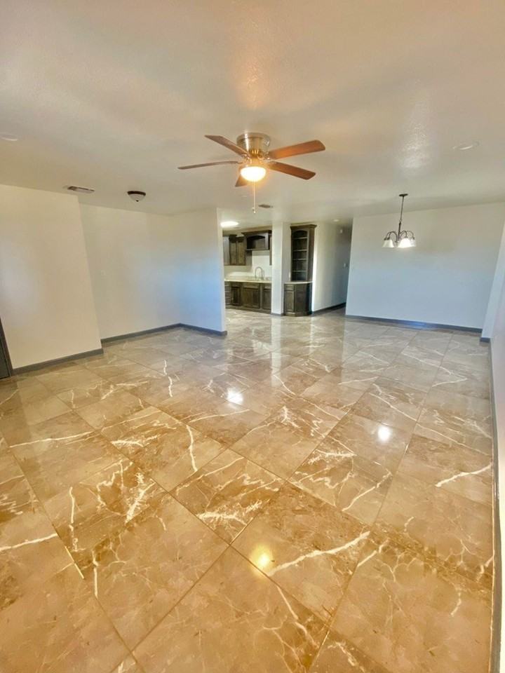 130 N Adams St - Photo 4 of 9