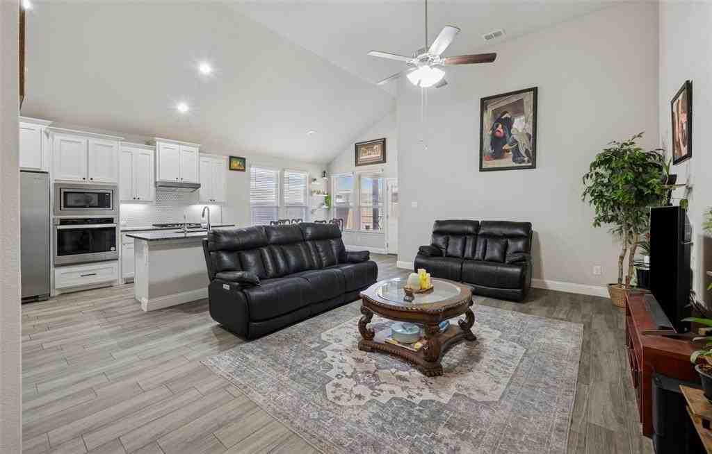 11500 Royston St - Photo 5 of 29