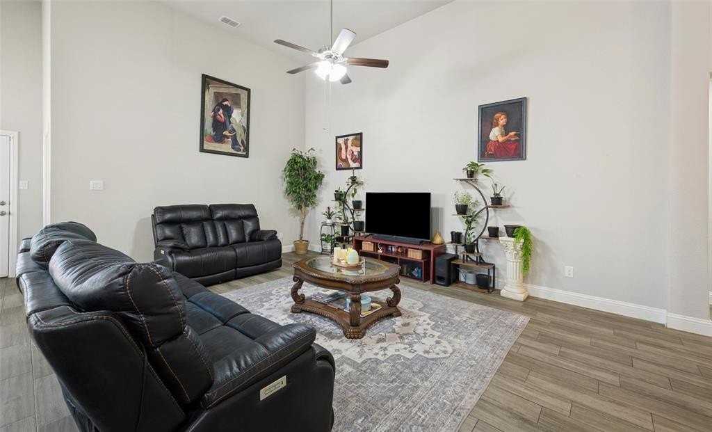 11500 Royston St - Photo 6 of 29