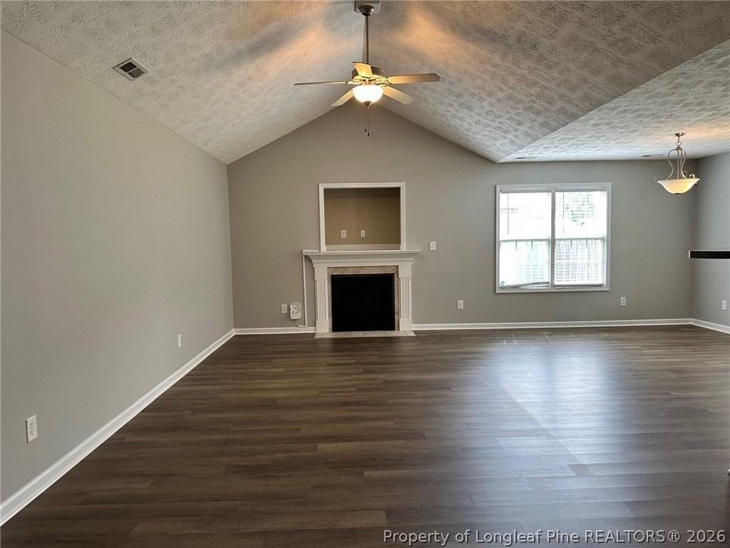 654 Hogart St - Photo 3 of 21