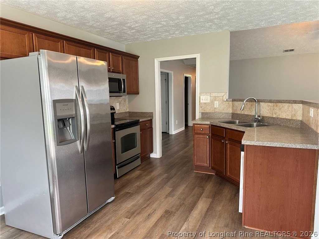 654 Hogart St - Photo 7 of 21