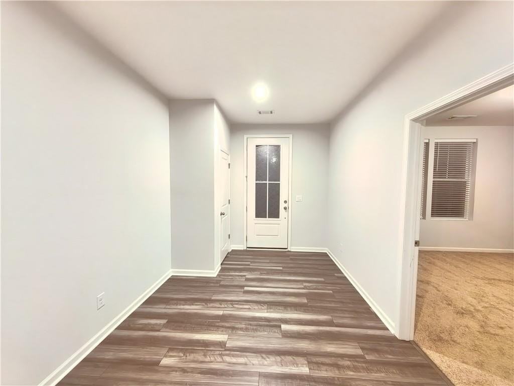 2400 Whistler Way Ne - Photo 3 of 31