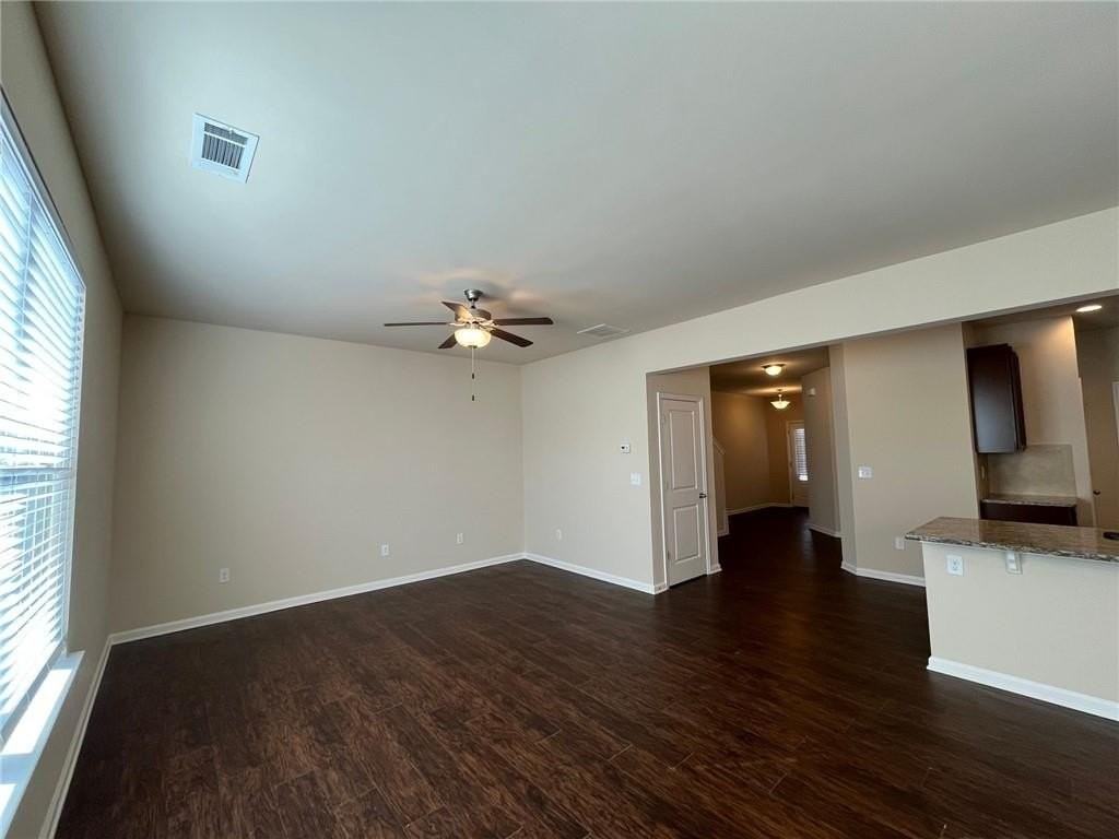 367 Highland Pointe Cir E - Photo 5 of 18