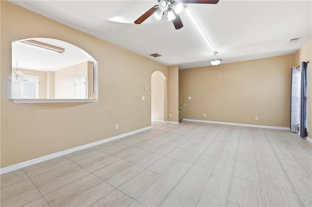 6199 Thorncrest Dr - Photo 6 of 28