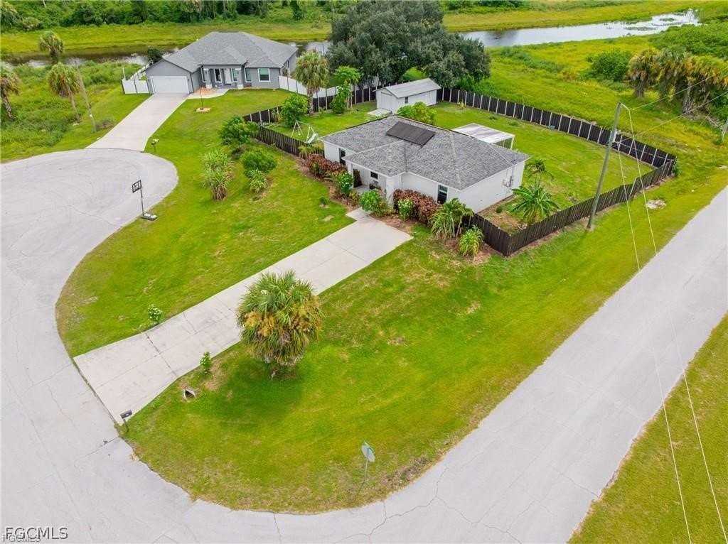 9012 S Indio Ct - Photo 5 of 42