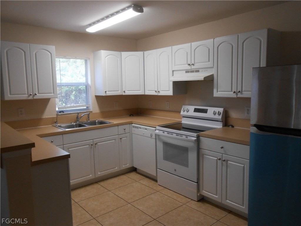 202 Hightower Ave S - Photo 4 of 25