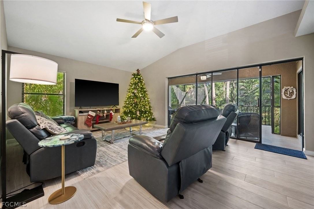 17611 Marco Island Ln - Photo 5 of 43