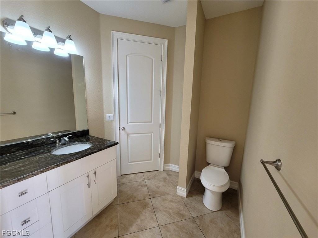 704 Magnolia Ave - Photo 2 of 25