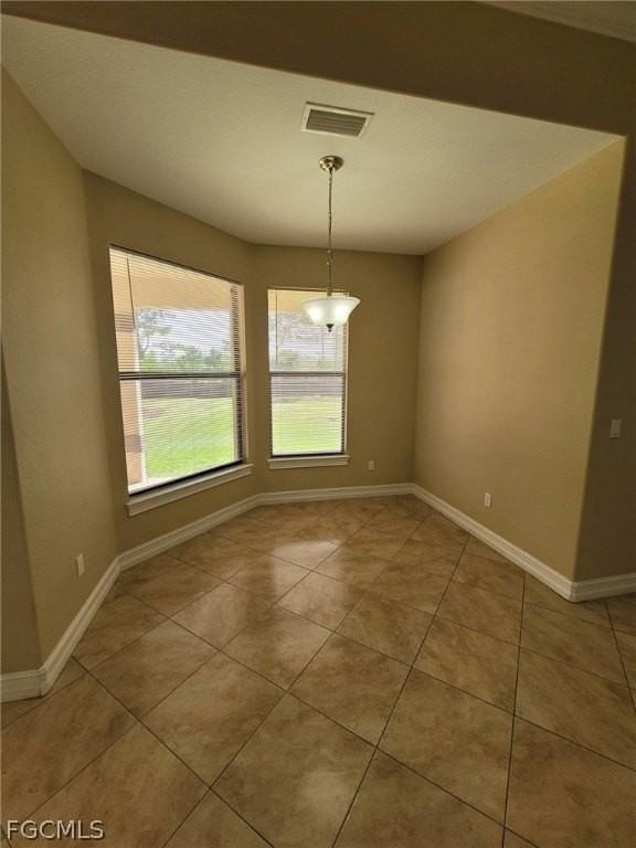 704 Magnolia Ave - Photo 4 of 25