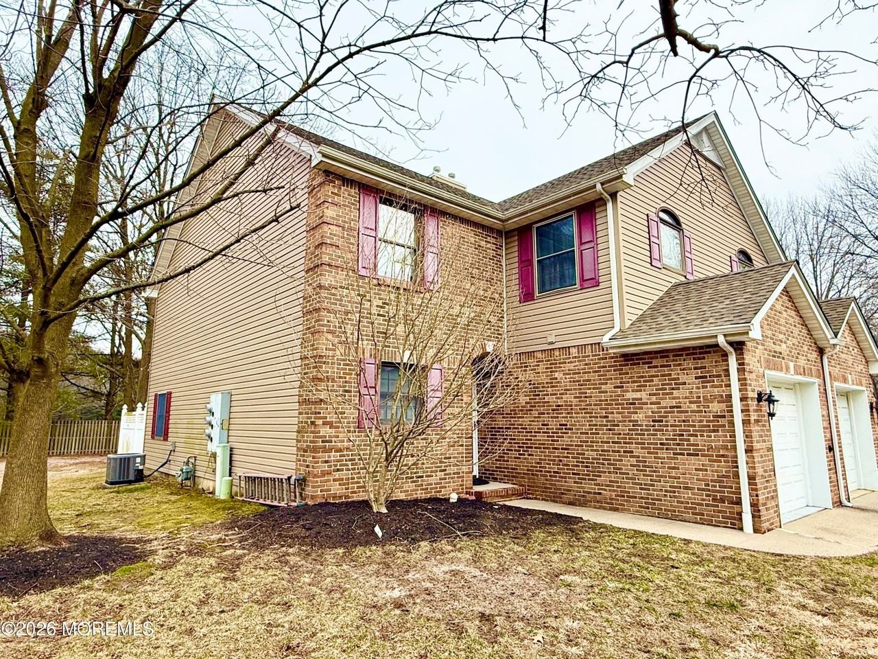 41 Weller Pl #217 - Photo 2 of 26