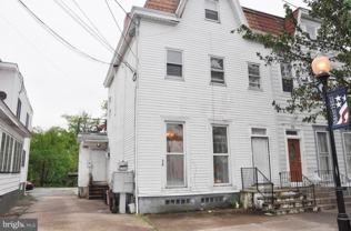 34 Washington St #3A - Photo 1 of 1