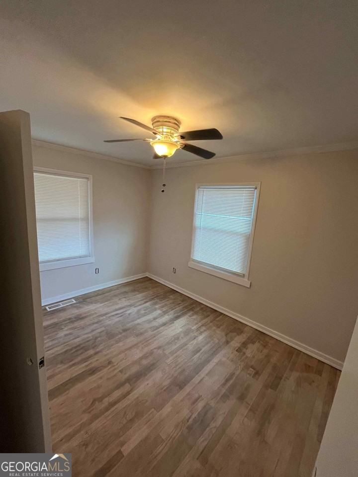 1734 Cahoon St Sw - Photo 6 of 19