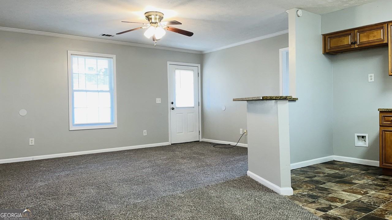 1156 New Hutchinson Mill Rd - Photo 7 of 19