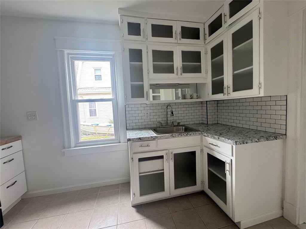 308 Mersereau Ave #1 - Photo 7 of 13