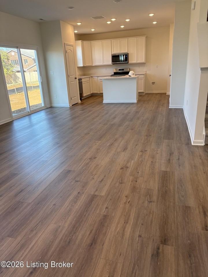 6814 Oak Rock Dr - Photo 4 of 19