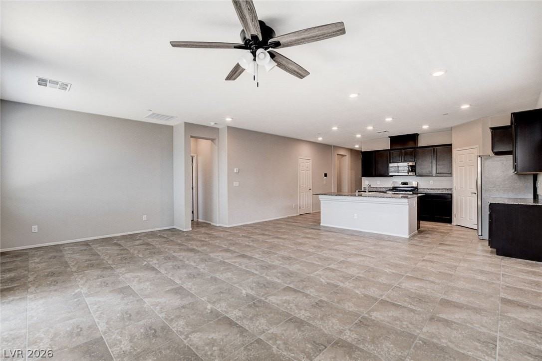 2173 Rio Rancho Pointe Pl - Photo 3 of 15