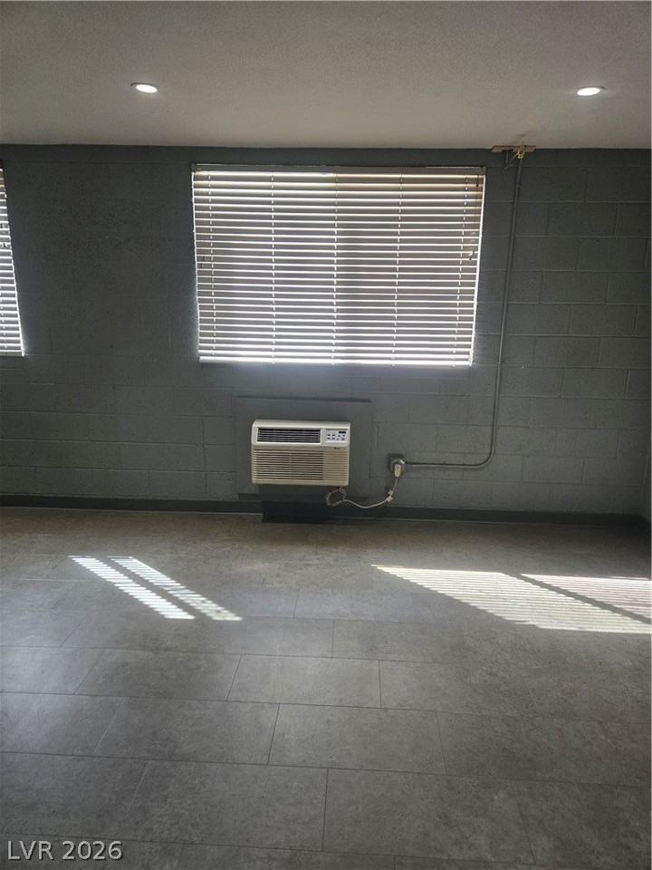 223 N 9th St #111 - Photo 6 of 12