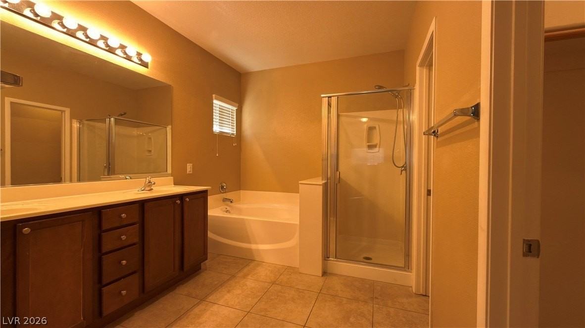 7855 Narnia Ave - Photo 2 of 16