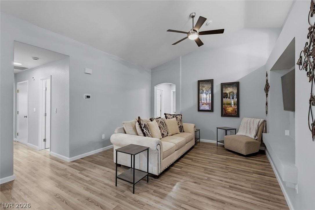 833 Glitter Glen Ct - Photo 6 of 40