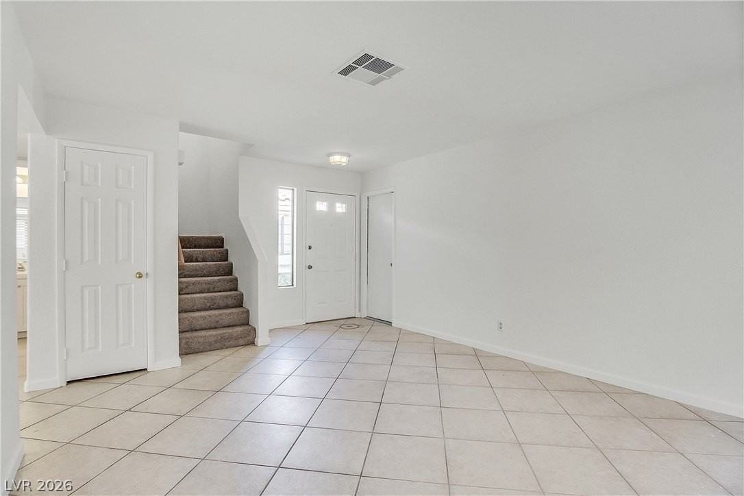 2329 Chatfield Dr - Photo 4 of 26