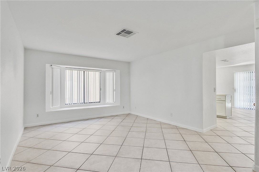 2329 Chatfield Dr - Photo 5 of 26