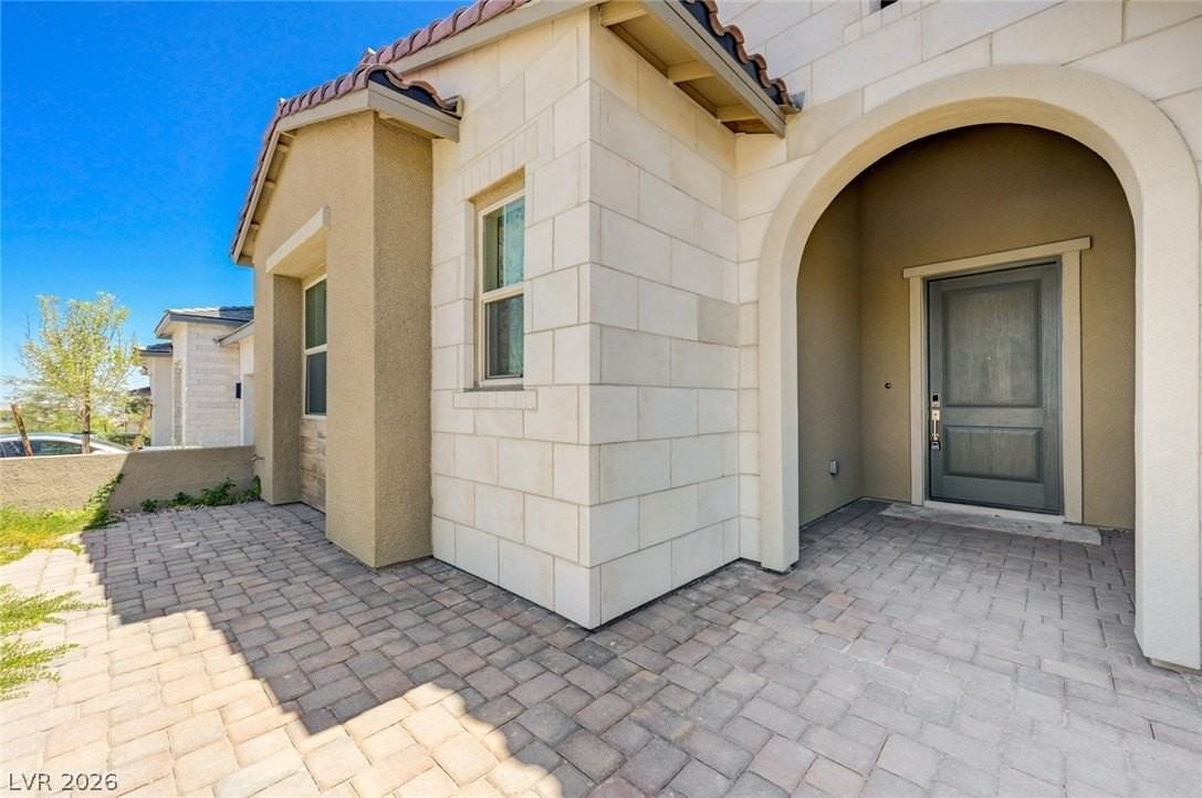 11831 Giroma Ave - Photo 4 of 35