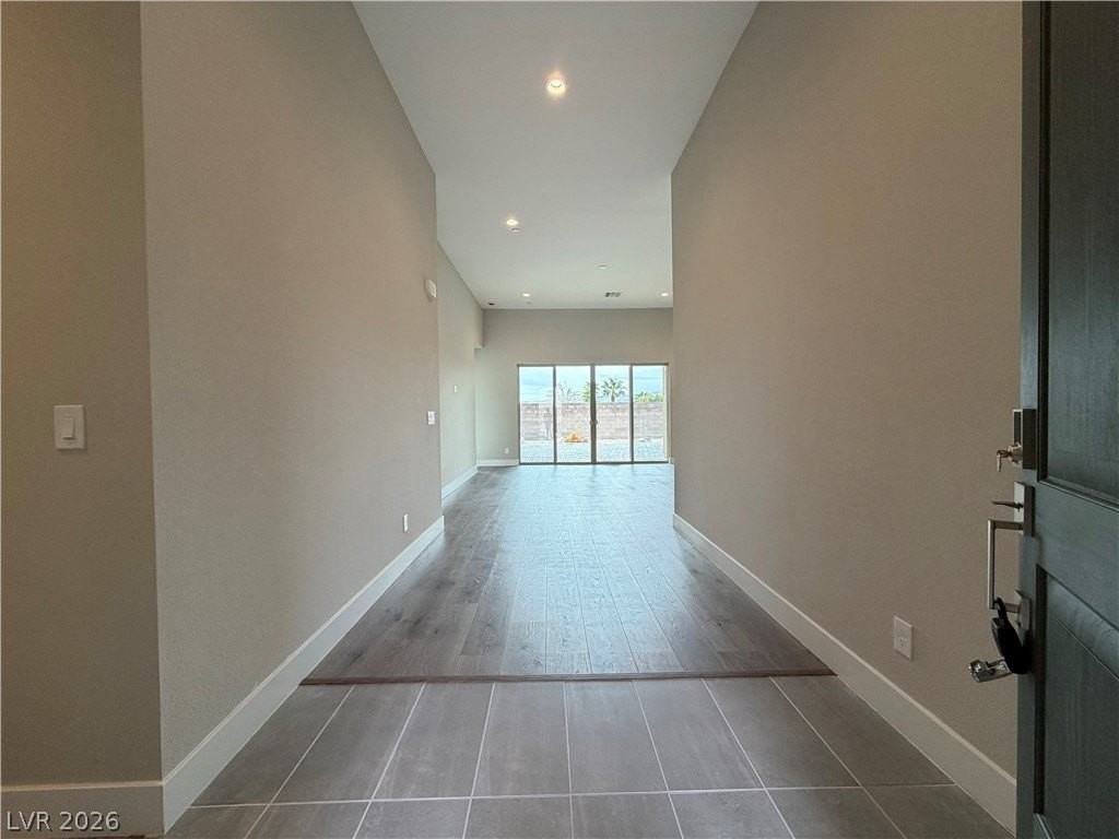 11831 Giroma Ave - Photo 7 of 35