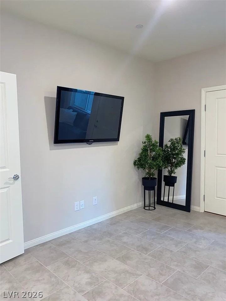 4062 Landriano Ave - Photo 4 of 10