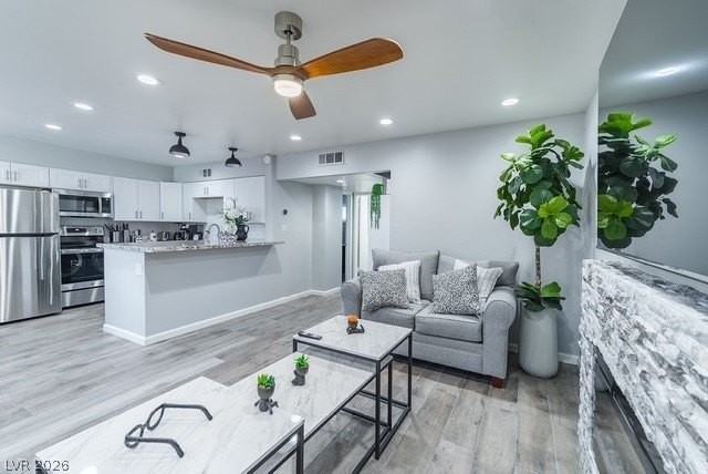 350 E Desert Inn Rd #H203 - Photo 3 of 28