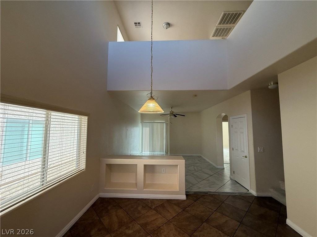 5073 Tunnel Falls Dr - Photo 4 of 18