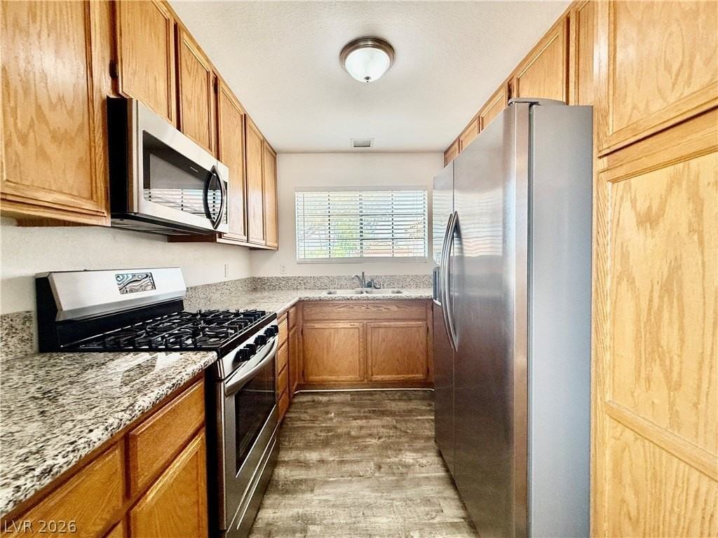 4600 Ermine Ct - Photo 6 of 17