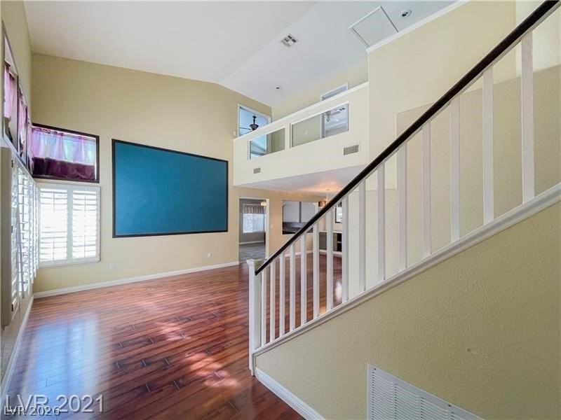 9025 Crimson Clover Way - Photo 3 of 36