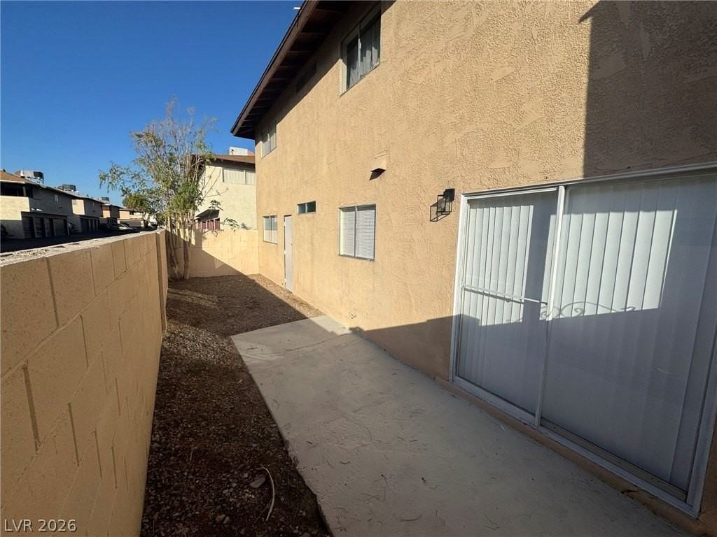 2743 Kline Cir #2 - Photo 3 of 40