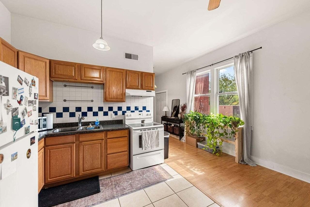 525 Franklin St Unit 3 - Photo 5 of 8